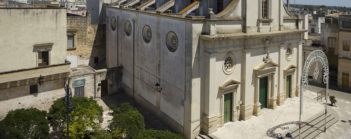 Cutrofiano---Chiesa-Madre-Santa-Maria-della-Neve---Alberto-Campanile.jpg